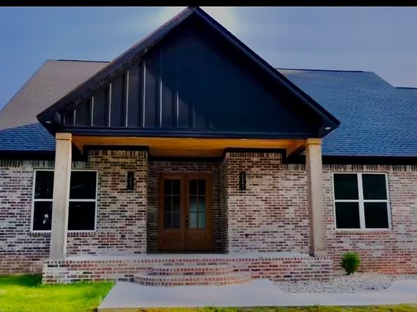 270 Arrowhead Rd