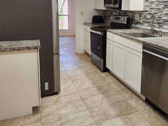 2nd image of 2565 Terrace Trl