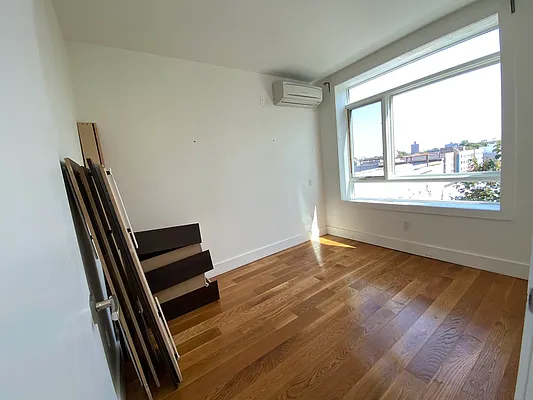 Rented by Lodger Corp | media 7