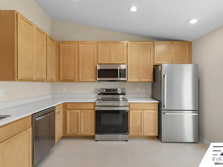 12 Llovera Pl #B — Photo 12