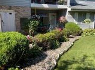 1111 Sunnyslope Dr, Racine, WI 53406