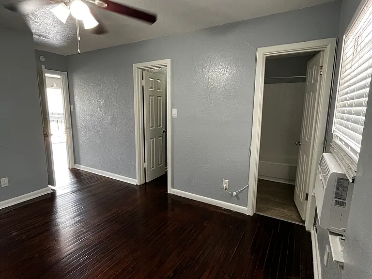 4315 Jack St #7 — Photo 7