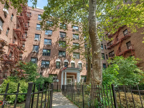 88-10 34th Avenue image 9 of 9