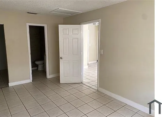 3003 NW 4th Ave #3 — Photo 13