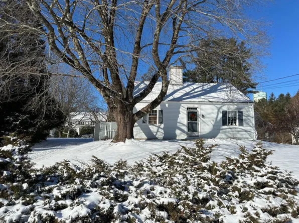 41 York Street, Kennebunk, ME 04043