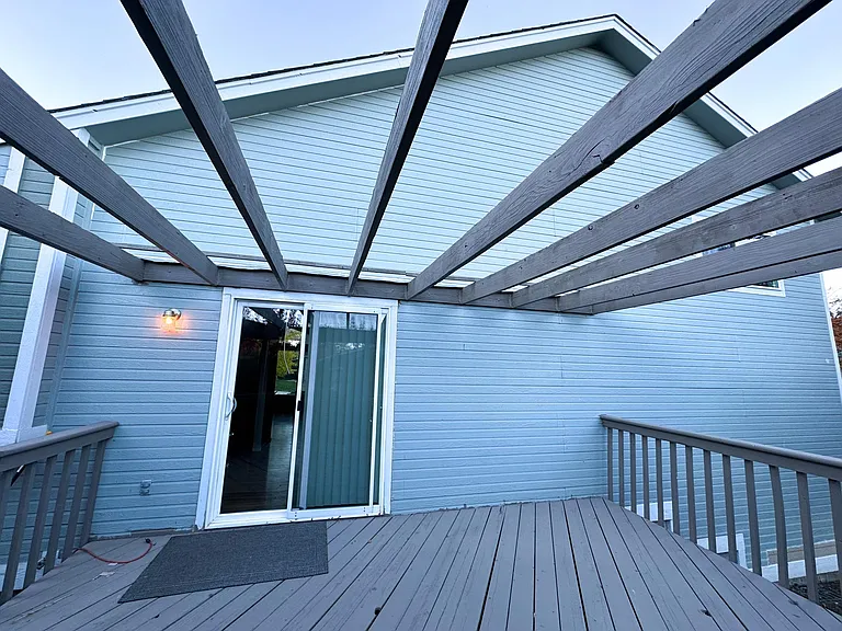 7215 Brentford Dr — Photo 2