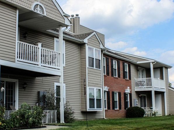 Newtown Place | 101 Cambridge Ln, Newtown, PA