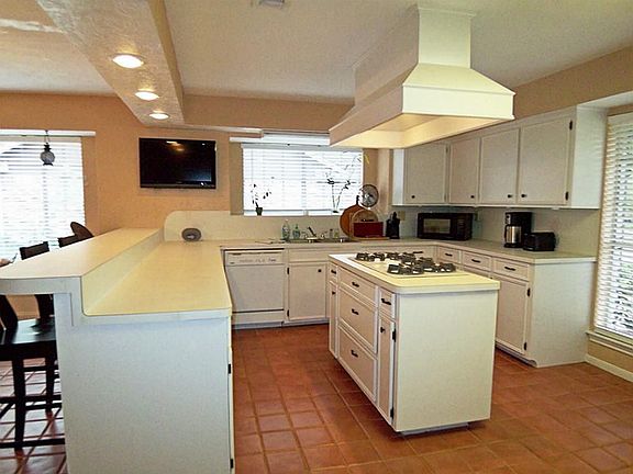 5th image of 5423 Appleblossom Ln