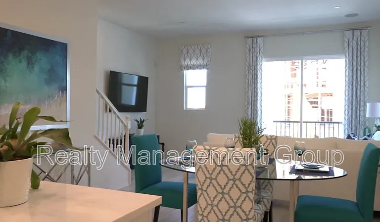 1445 Suwerte Ave #5 — Photo 2