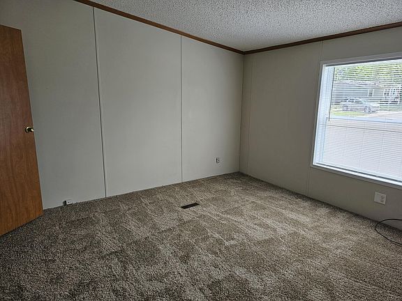 5th image of 1148 Wellington Dr #415