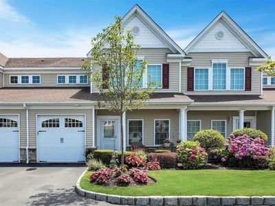 11 Meadow #11, Oakdale, NY, 11769