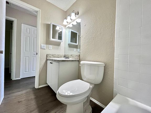 4th image of 4071 76th Ave N APT 1