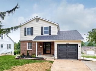 1502 3rd Parkway St, Washington, MO 63090