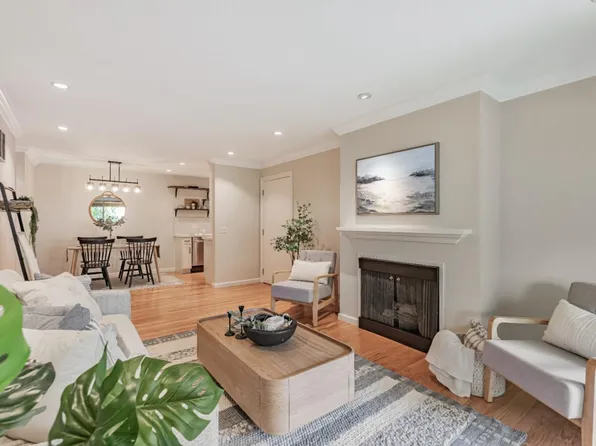 1210 Golden Oaks Ln, Monterey, CA 93940