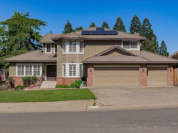 3rd image of 2565 Bertella Rd