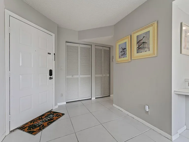 1605 S US Highway 1 #D301 — Photo 7
