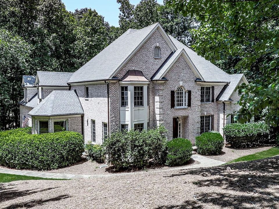 1st image of 993 Greymont Cir NW