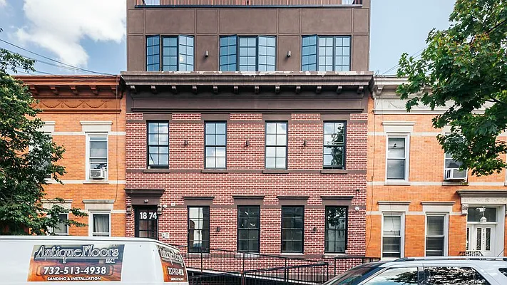 Rented by Nooklyn NYC LLC | media 12