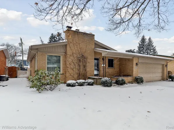 33143 Grennada St, Livonia, MI 48154
