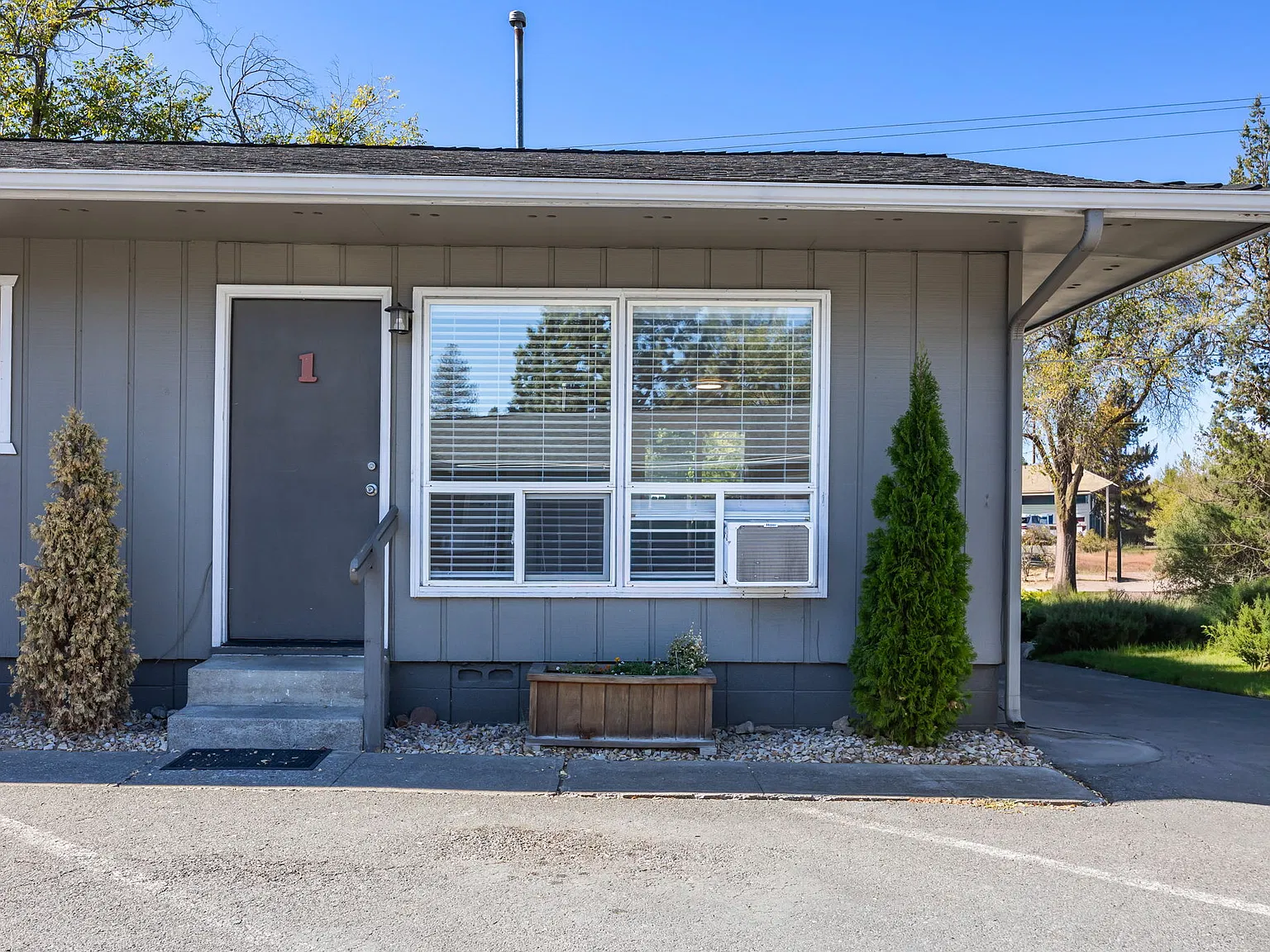 2 bed, 750 sqft, $1,695 — Photo 3