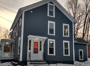 90 James St, Barre, MA 01005