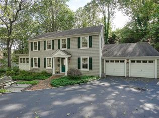 5 Gables Blvd, Setauket, NY 11733
