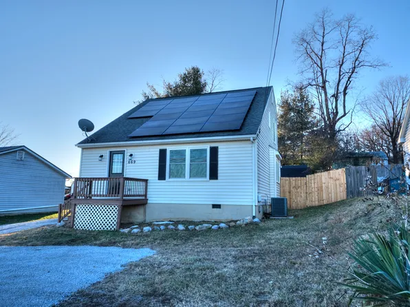669 Lee Jackson Hwy, Staunton, VA 24401