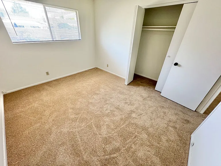 2913 Colanthe Ave — Photo 16