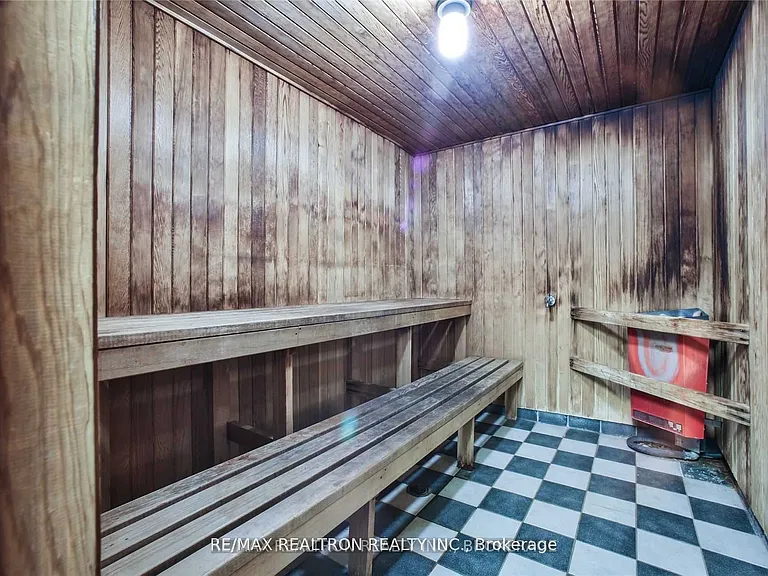 21 Overlea Blvd #1608 — Photo 14