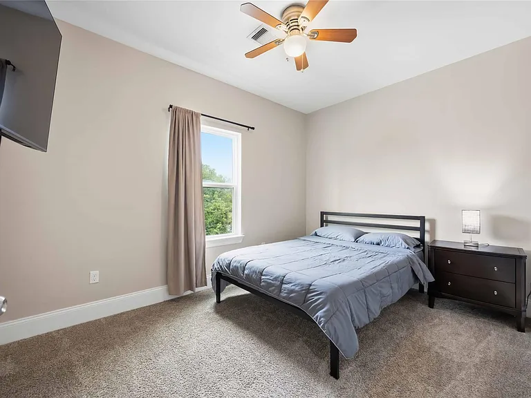 9320 Coffee St #B — Photo 17