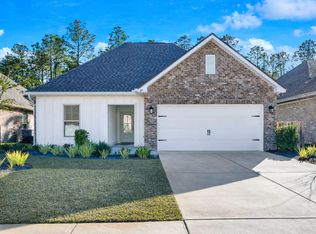 29 Apollo Ave W, Freeport, FL 32439