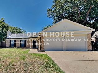 4016 Longstraw Dr, Fort Worth, TX 76137