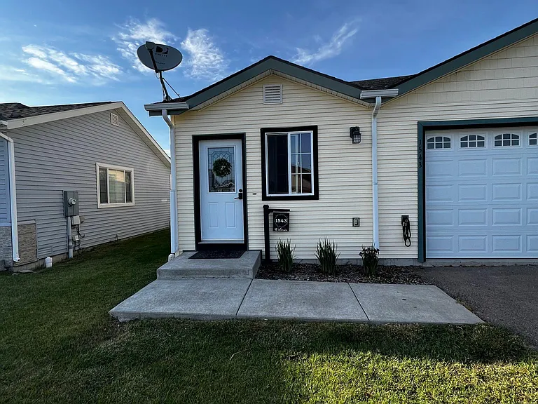 1543 Franlou Park Ln — Photo 1