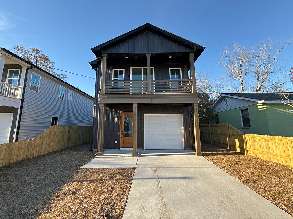 1st image of 2018 Riverview Ave