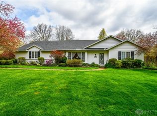 2133 Merrimont Dr, Troy, OH 45373