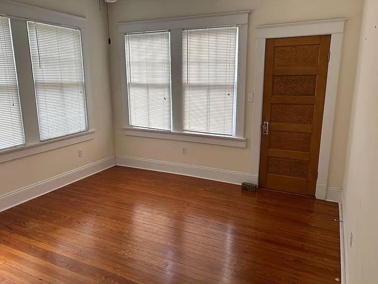 2330 State St — Photo 9