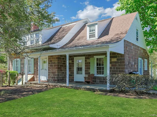 105 S Greenbush Rd, Orangeburg, NY 10962