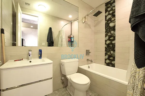 Rented by null | media 19