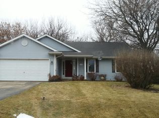 209 Tamarack Hollow St SW, Poplar Grove, IL 61065