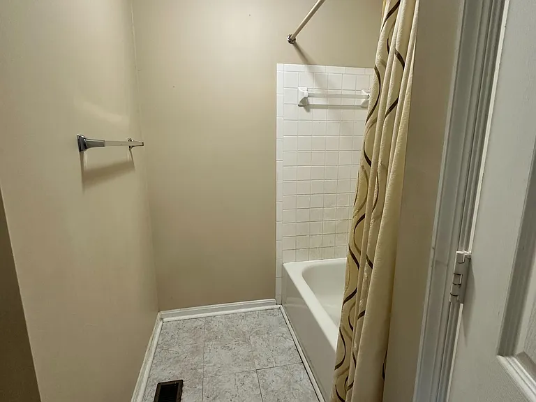 23 Woodhollow Ct — Photo 12