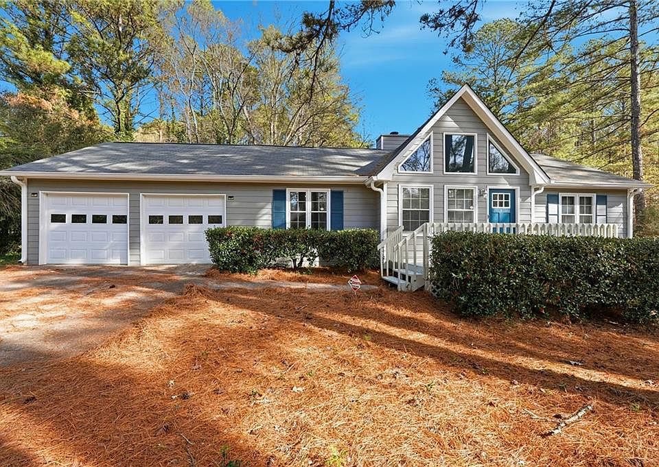 1st image of 3755 Creekwood Dr