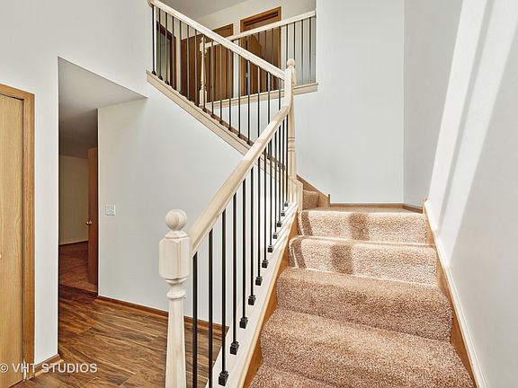 2nd image of 413 Vana Dr
