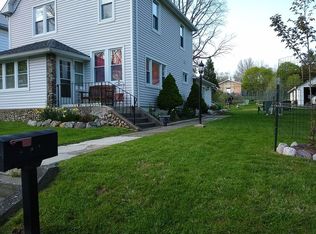 12 Henderson St, Oxford, NJ 07863