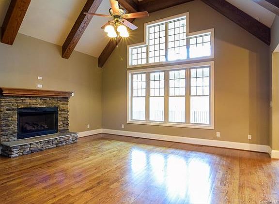 4th image of 5461 Dolphin Ln