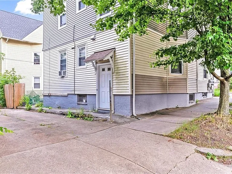 4 Poplar St #3 — Photo 4