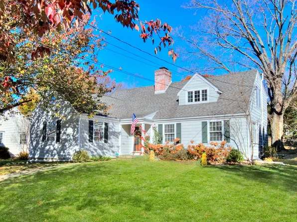 72 Alberta Street, Fairfield, CT 06825