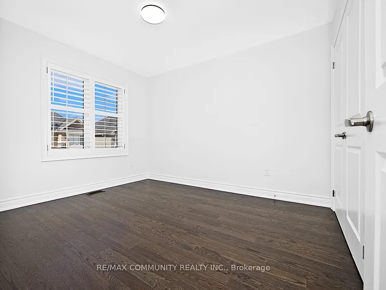 33 Liam Ln — Photo 19