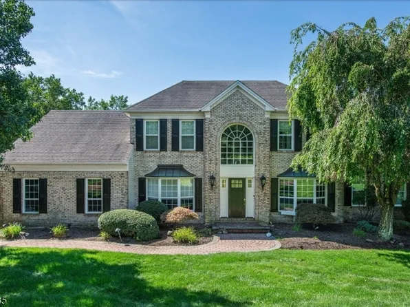 9 Tracey Ln, Mount Olive Twp., NJ 07828