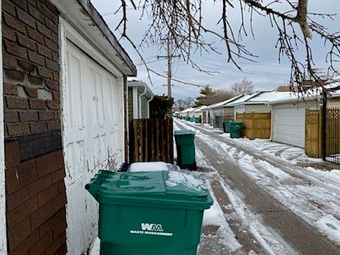 2nd image of 2335 Scoville Ave