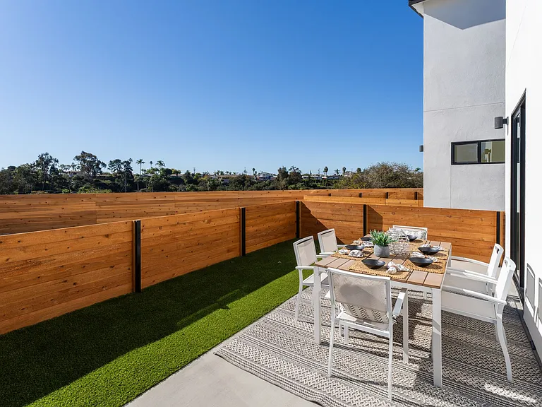 4603-4611 Almayo Ave — Photo 38